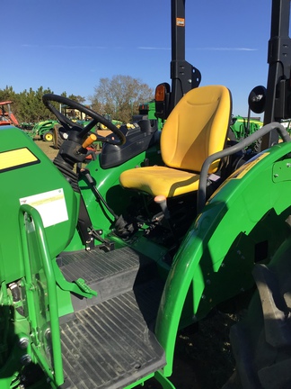 2023 John Deere 5075E Photo 5