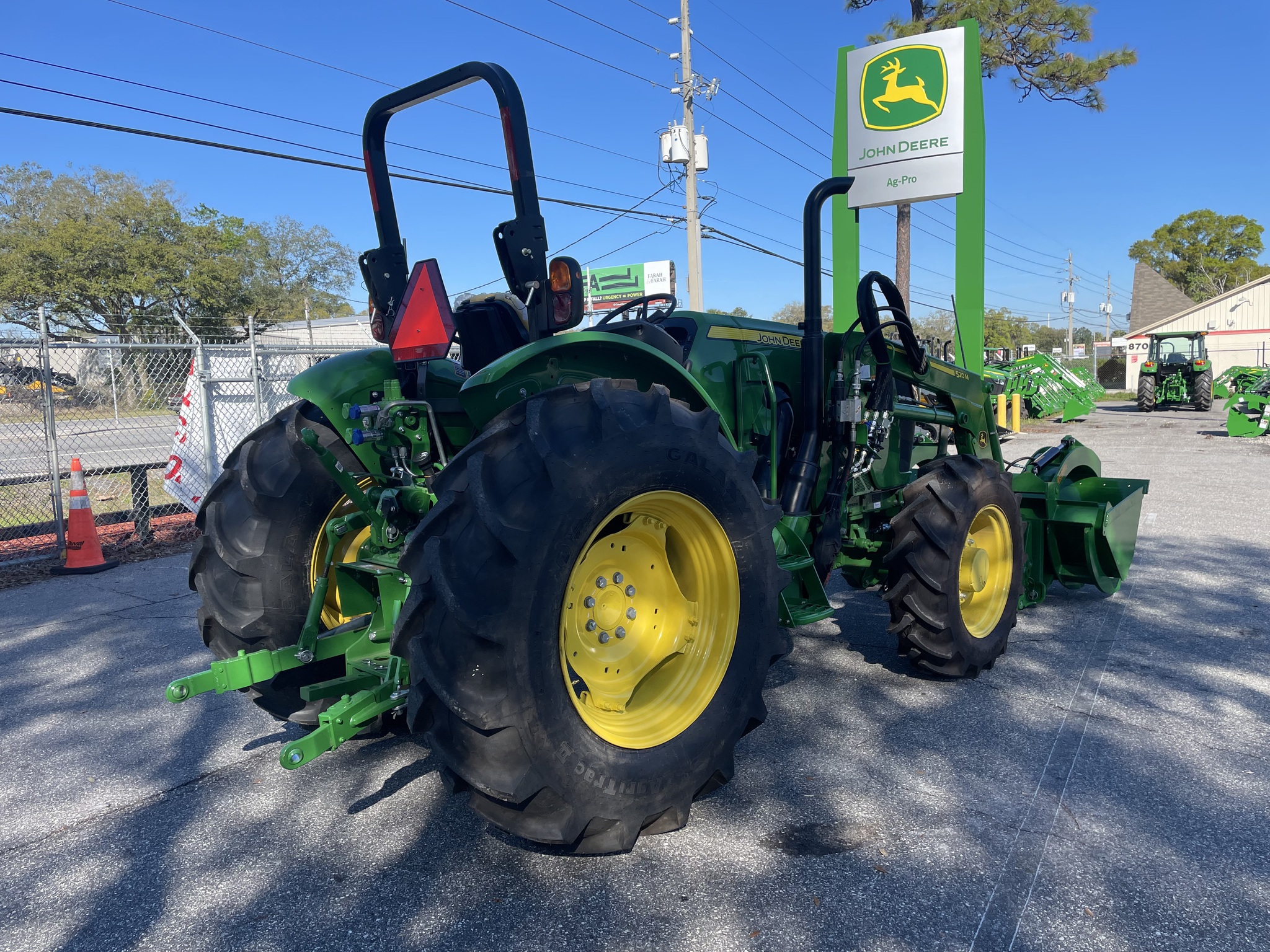 2025 John Deere 5090E Image 6