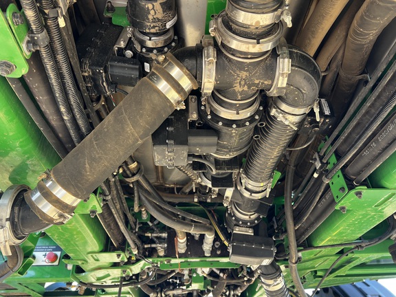 2021 John Deere R4038 - Photo21