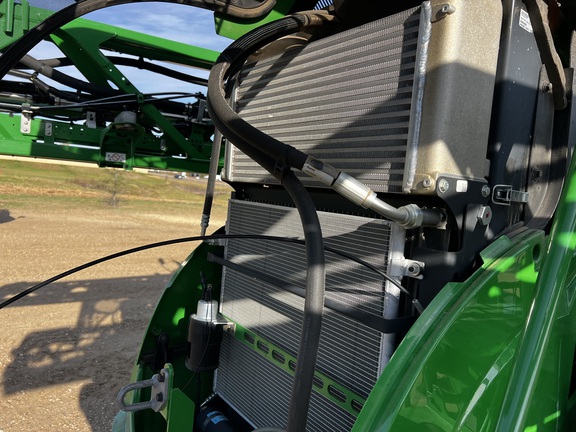 2021 John Deere R4038 - Photo32