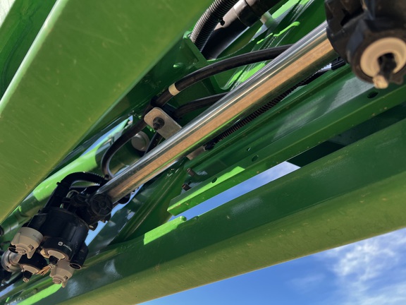 2021 John Deere R4038 - Photo35