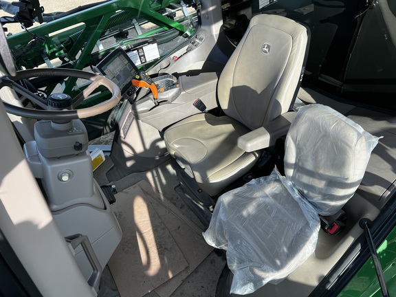 2021 John Deere R4038 - Photo39