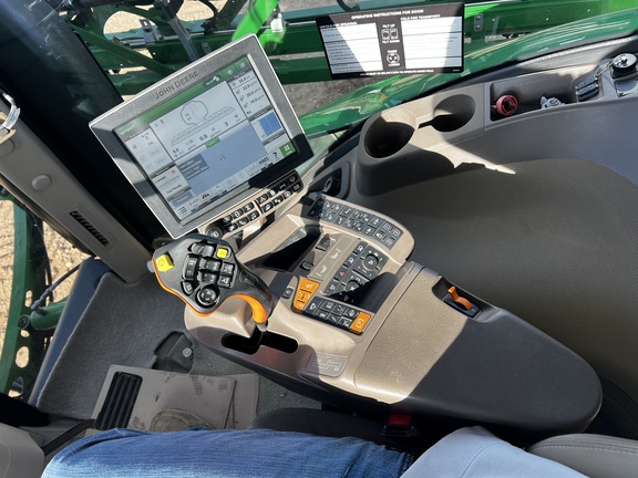 2021 John Deere R4038 - Photo44