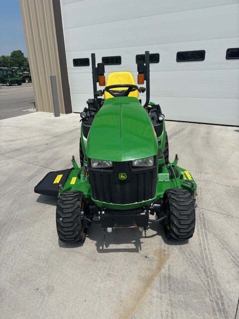 2018 John Deere 1025R Image 2
