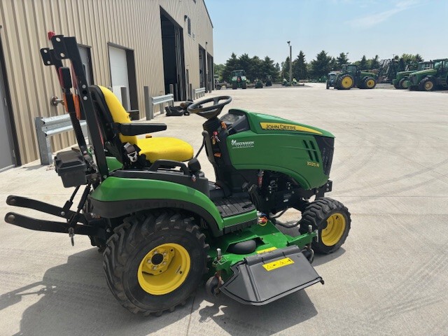 2018 John Deere 1025R Image 3