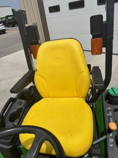 2018 John Deere 1025R Image 7