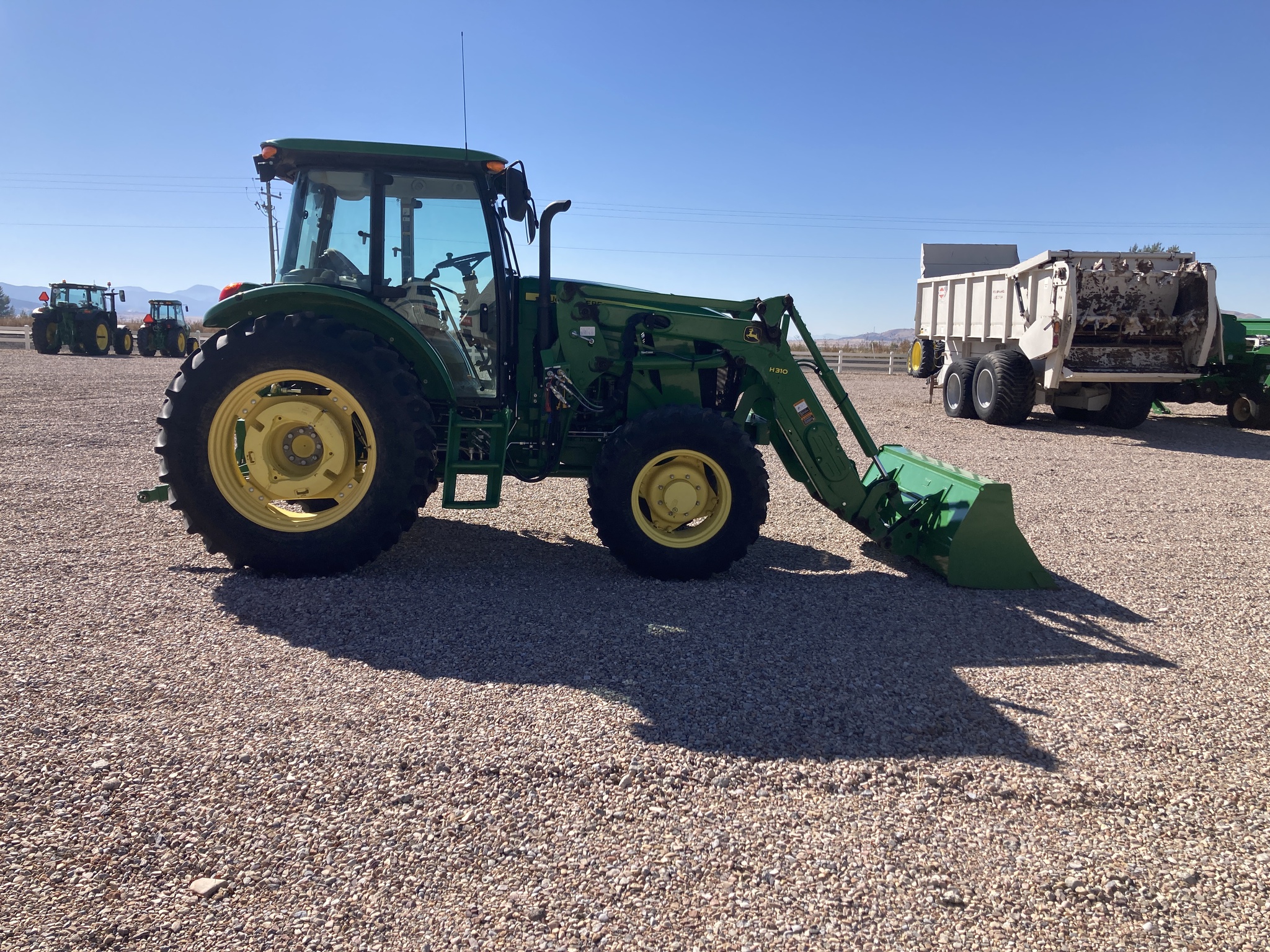 2014 John Deere 6140D Image 7