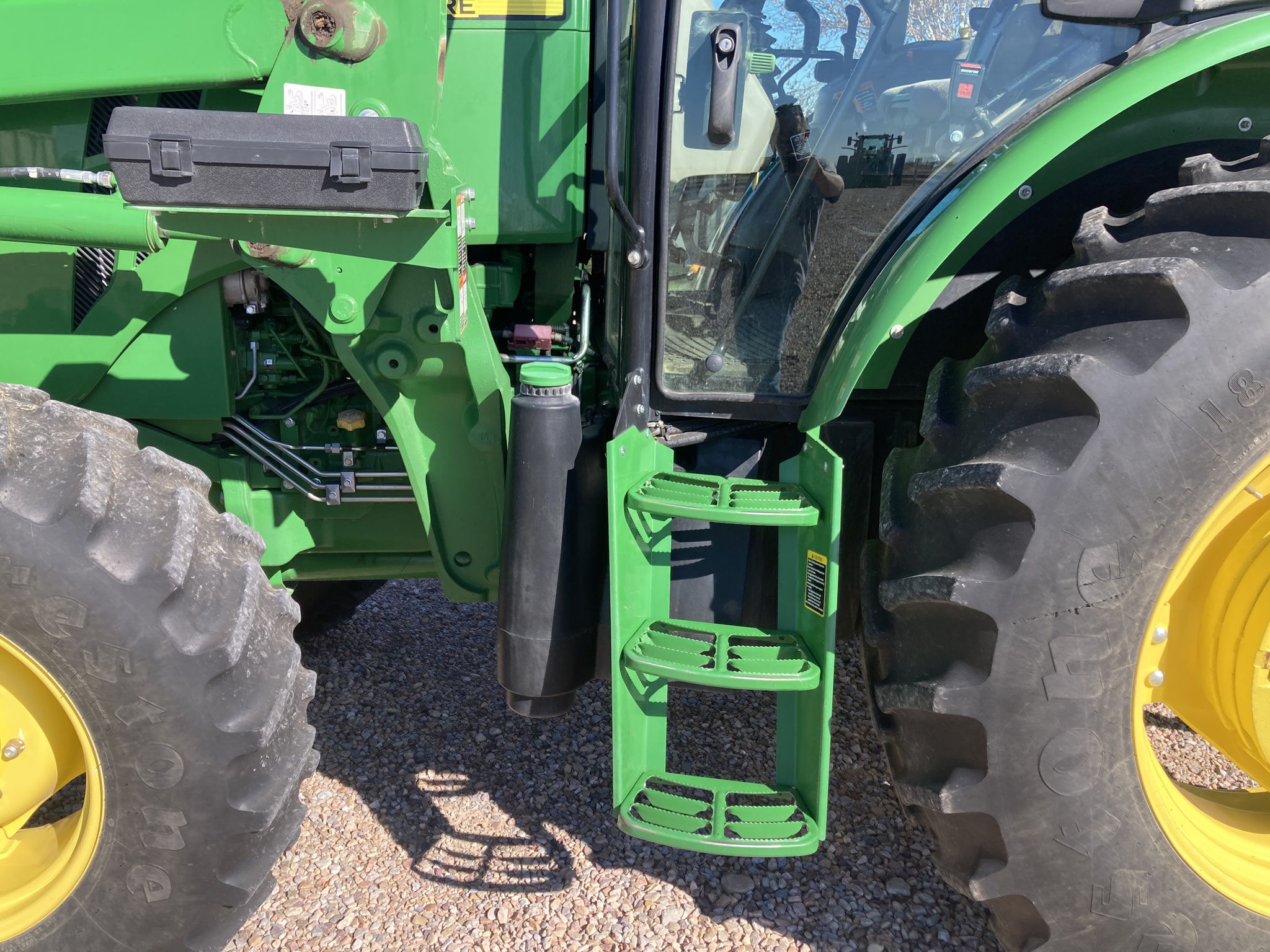 2014 John Deere 6140D Image 15