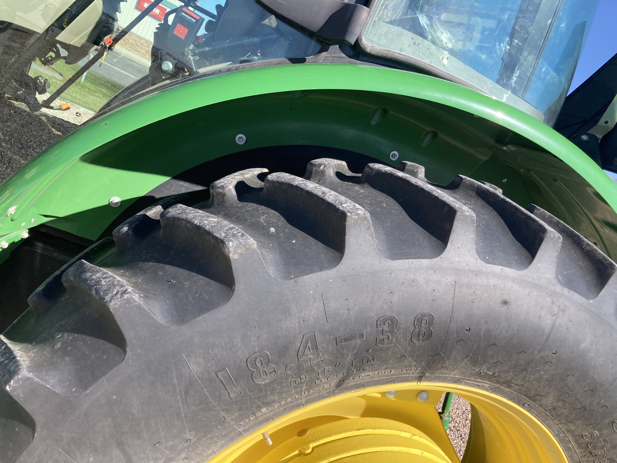 2014 John Deere 6140D Image 26