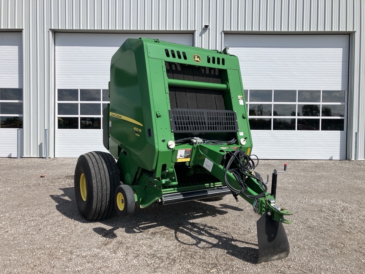 2022 John Deere 450M Image 2