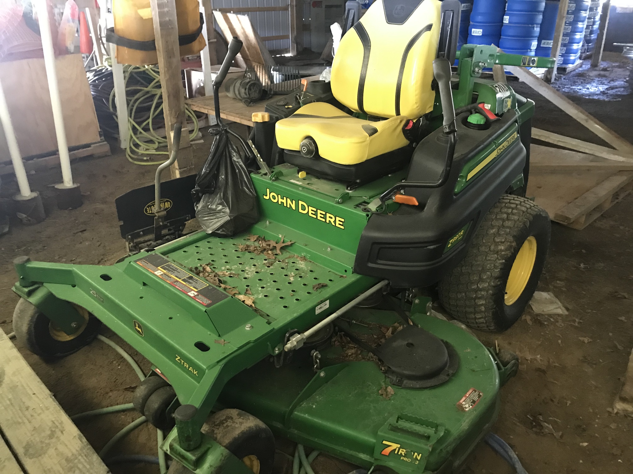 2022 John Deere Z997R Image 1