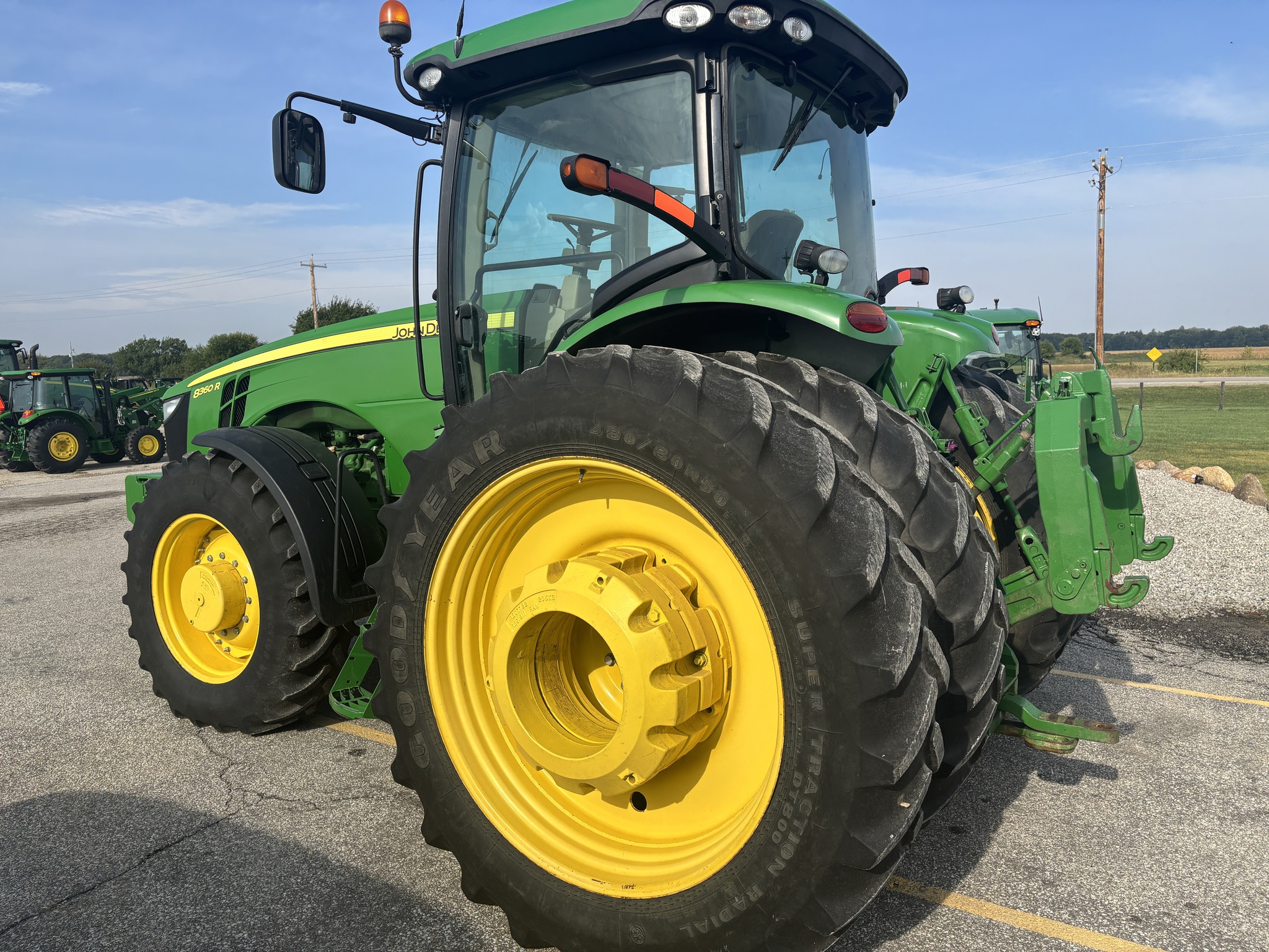 2011 John Deere 8360R Image 3