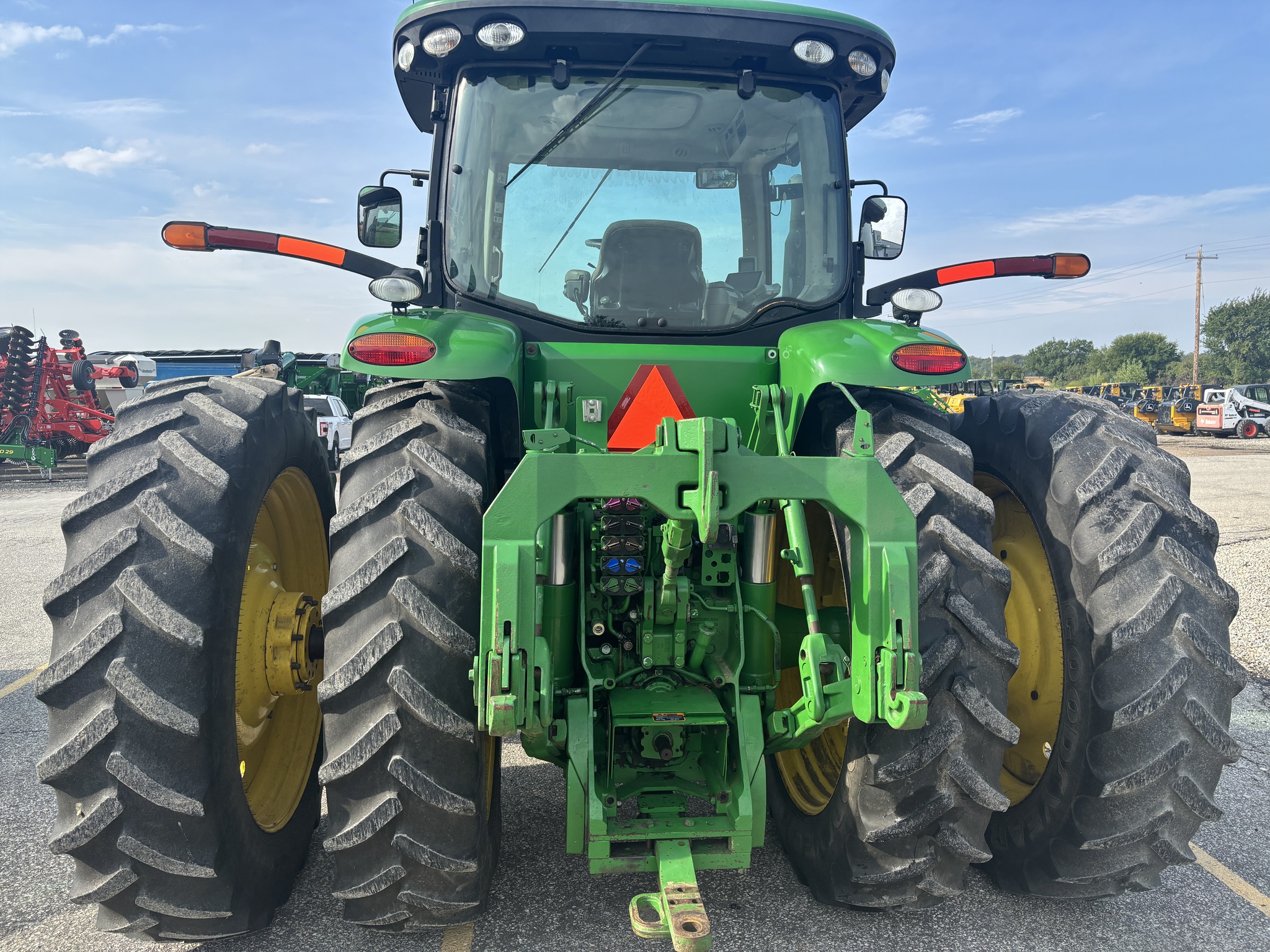 2011 John Deere 8360R Image 4
