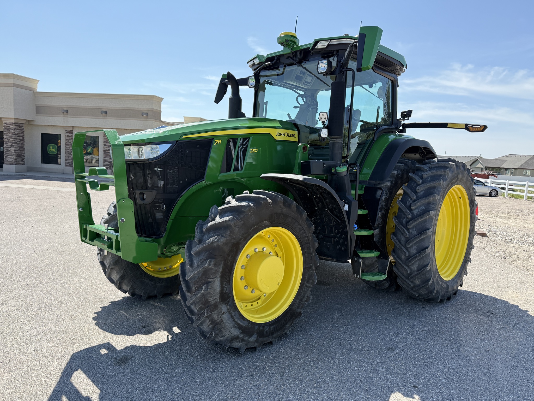 2023 John Deere 7R 230 Image 1
