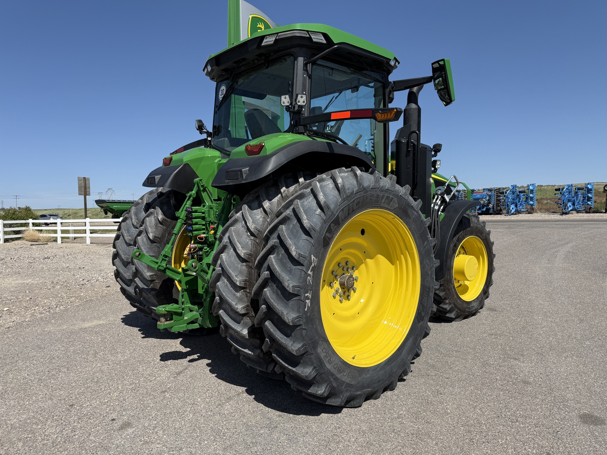 2023 John Deere 7R 230 Image 5