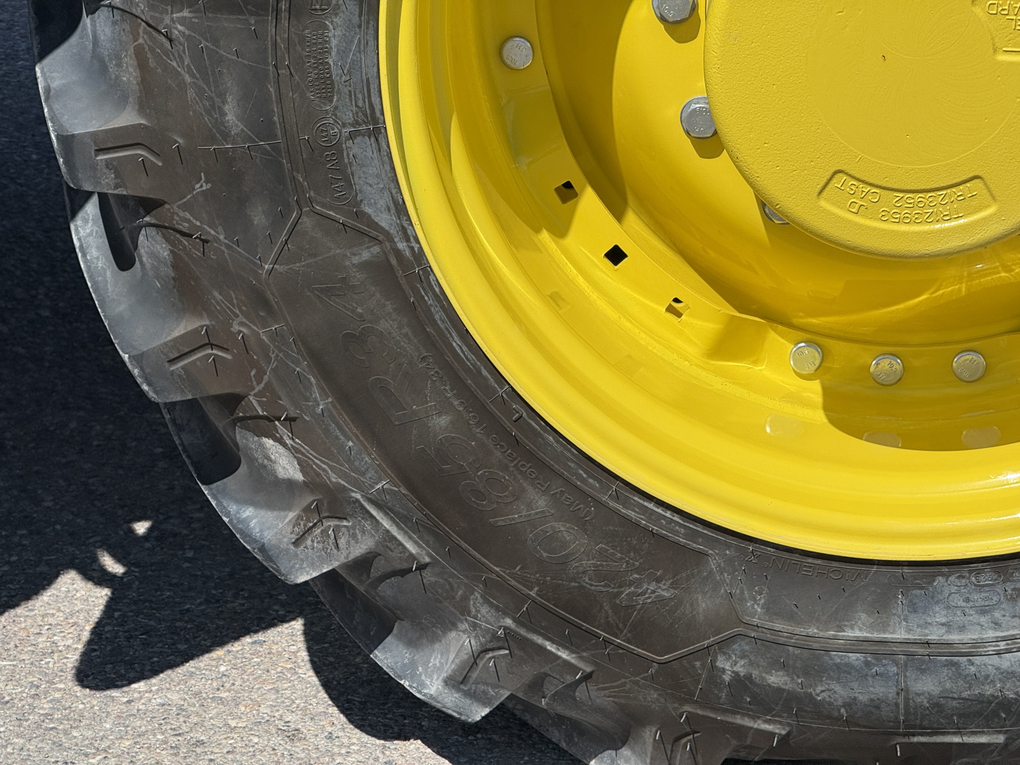 2023 John Deere 7R 230 Image 29