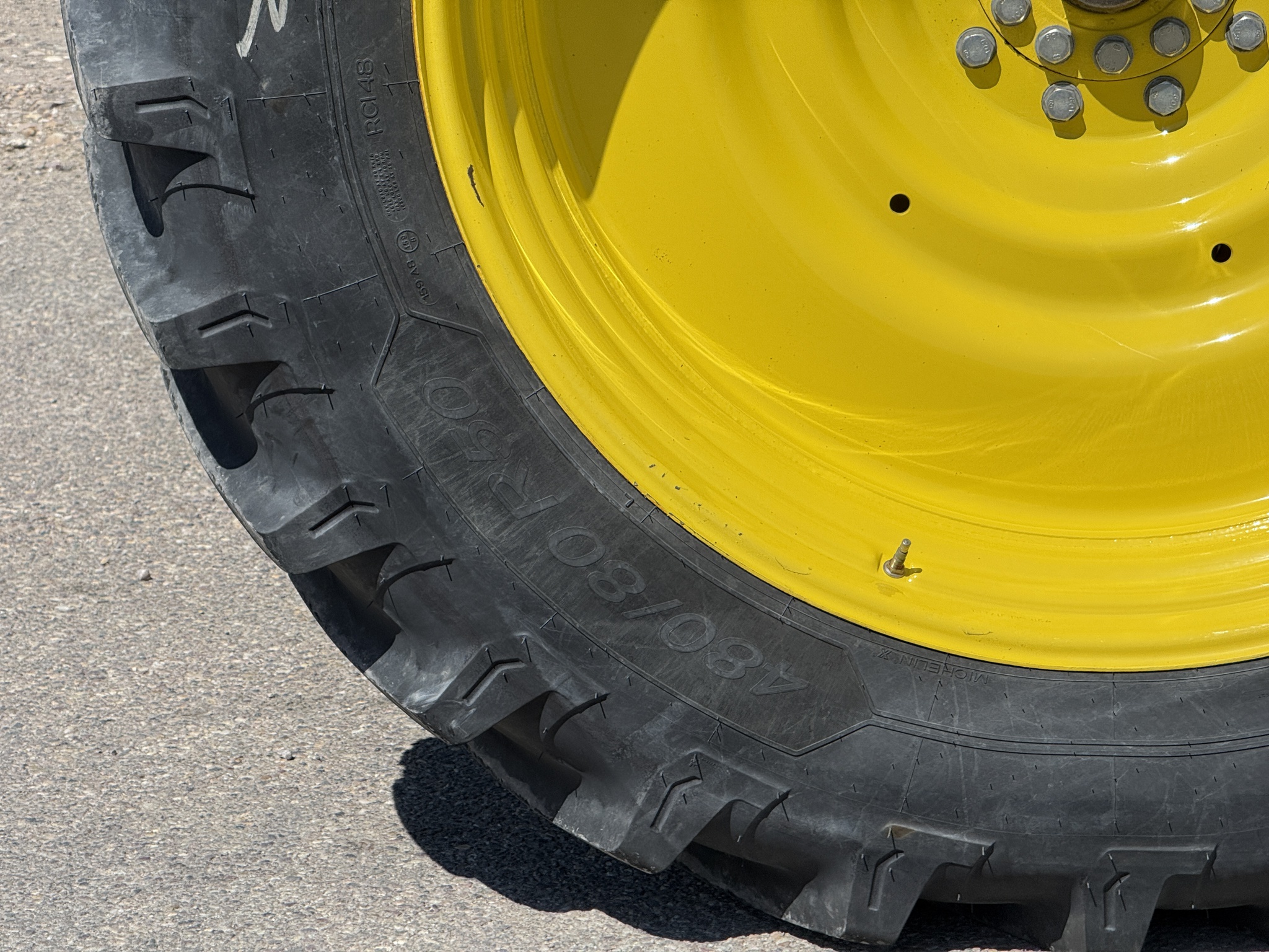 2023 John Deere 7R 230 Image 32