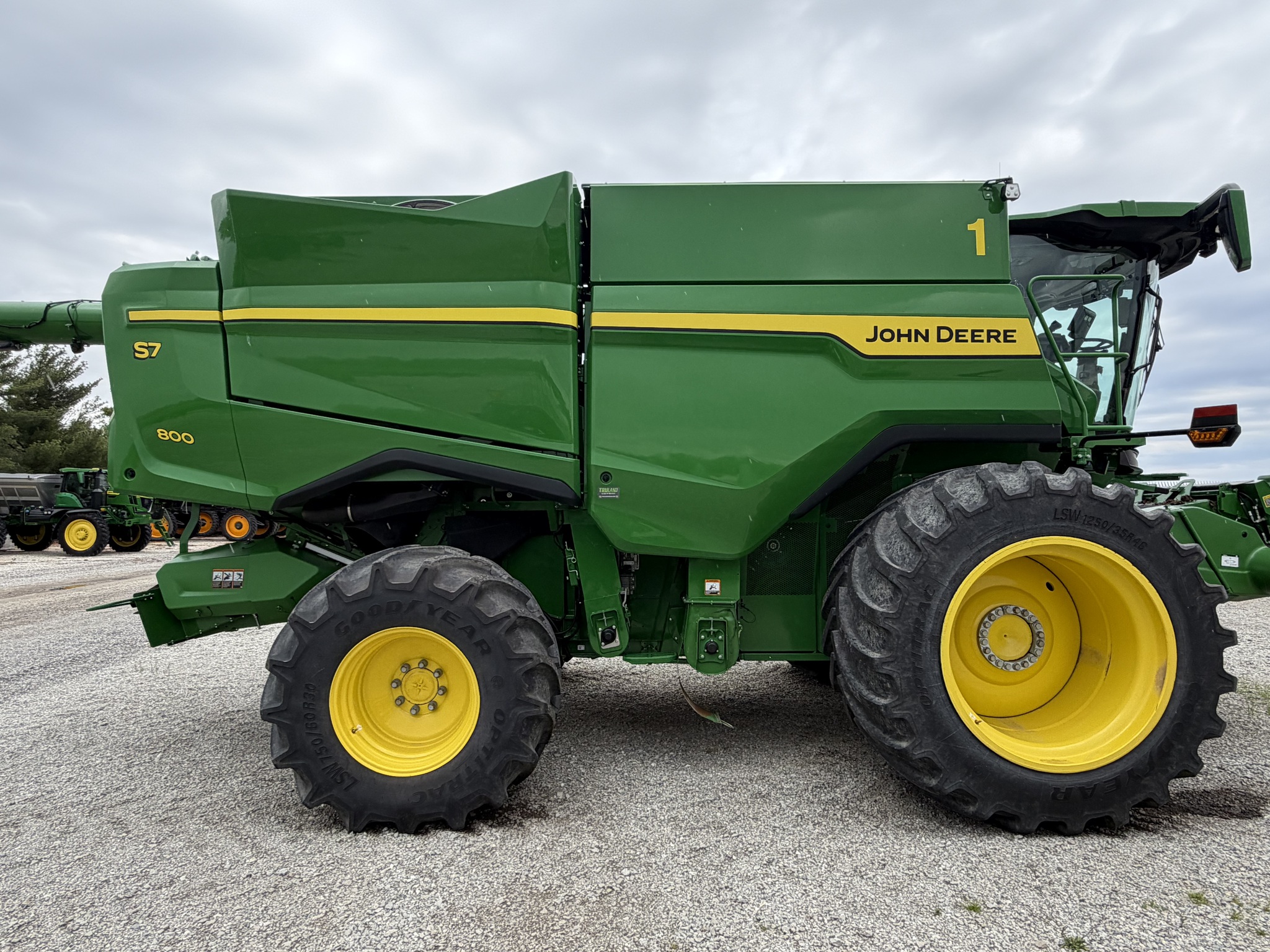 John Deere S7 800 Image 6