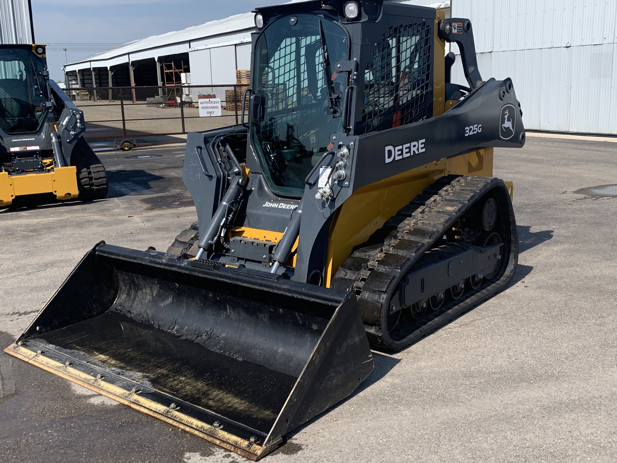 2024 John Deere 325G Image 1