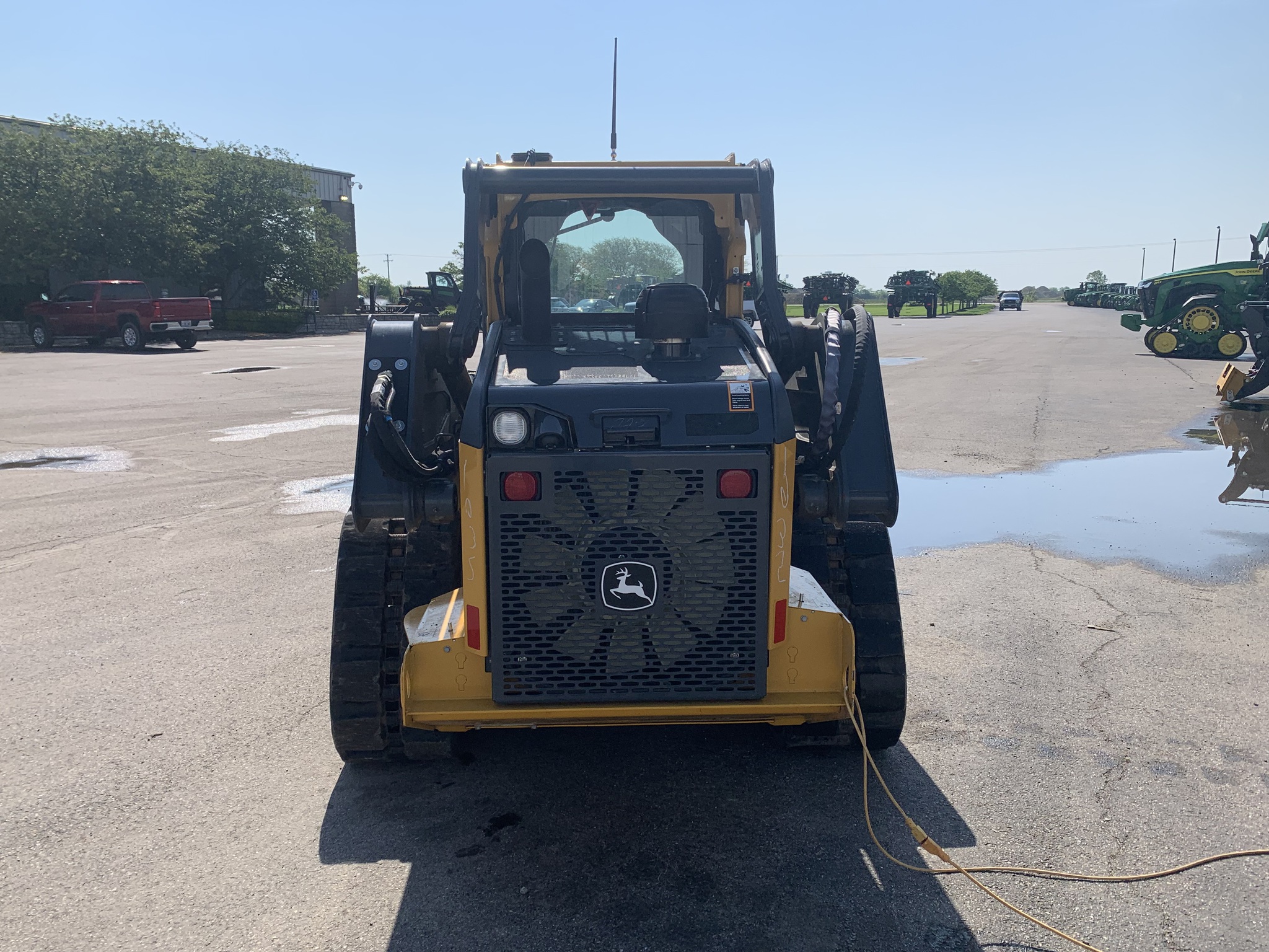 2024 John Deere 325G Image 5
