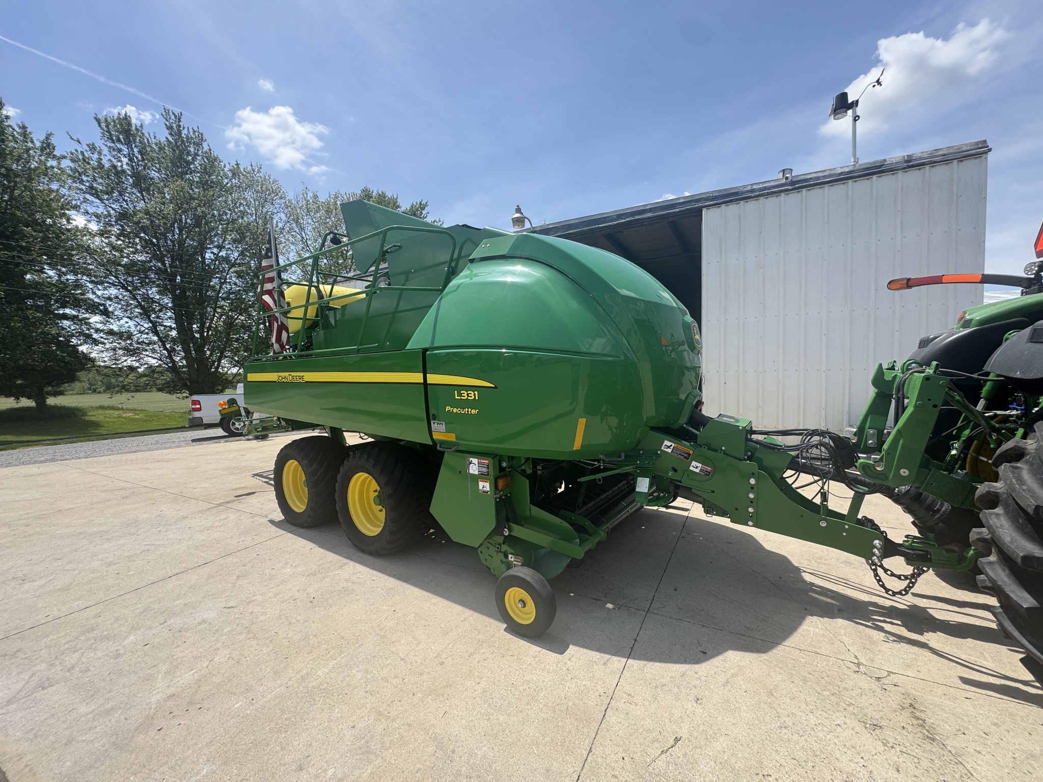 2018 John Deere L331 Large Square Baler Image 10