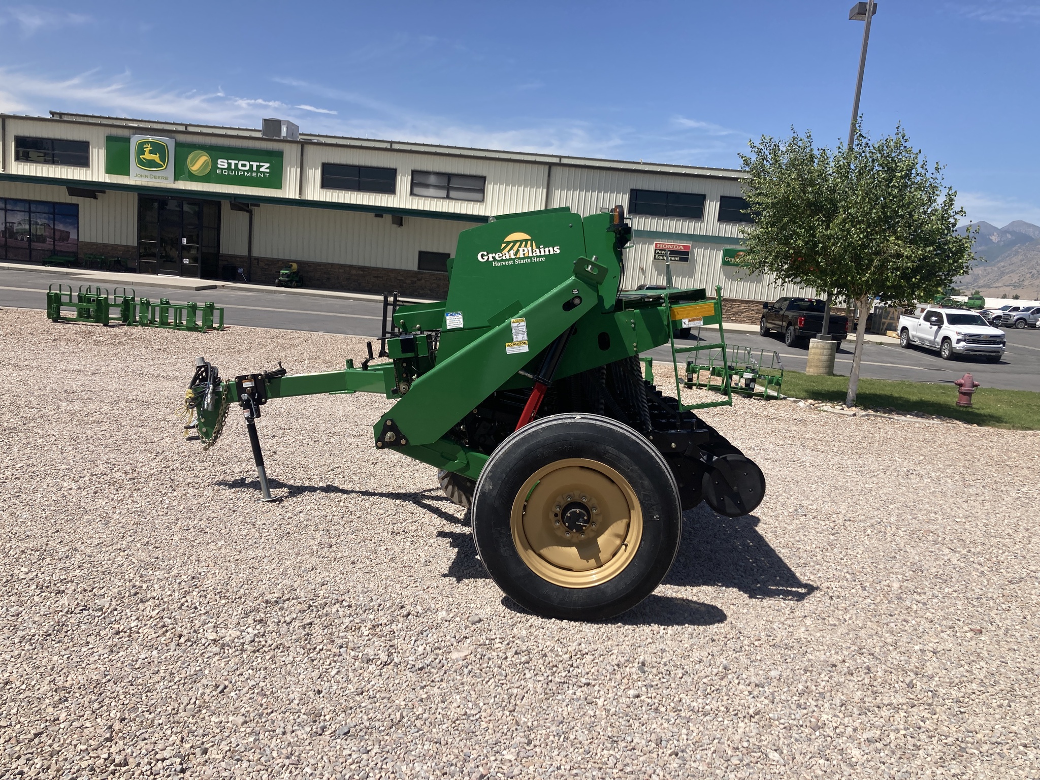 2023 Great Plains 1006NT Image 2