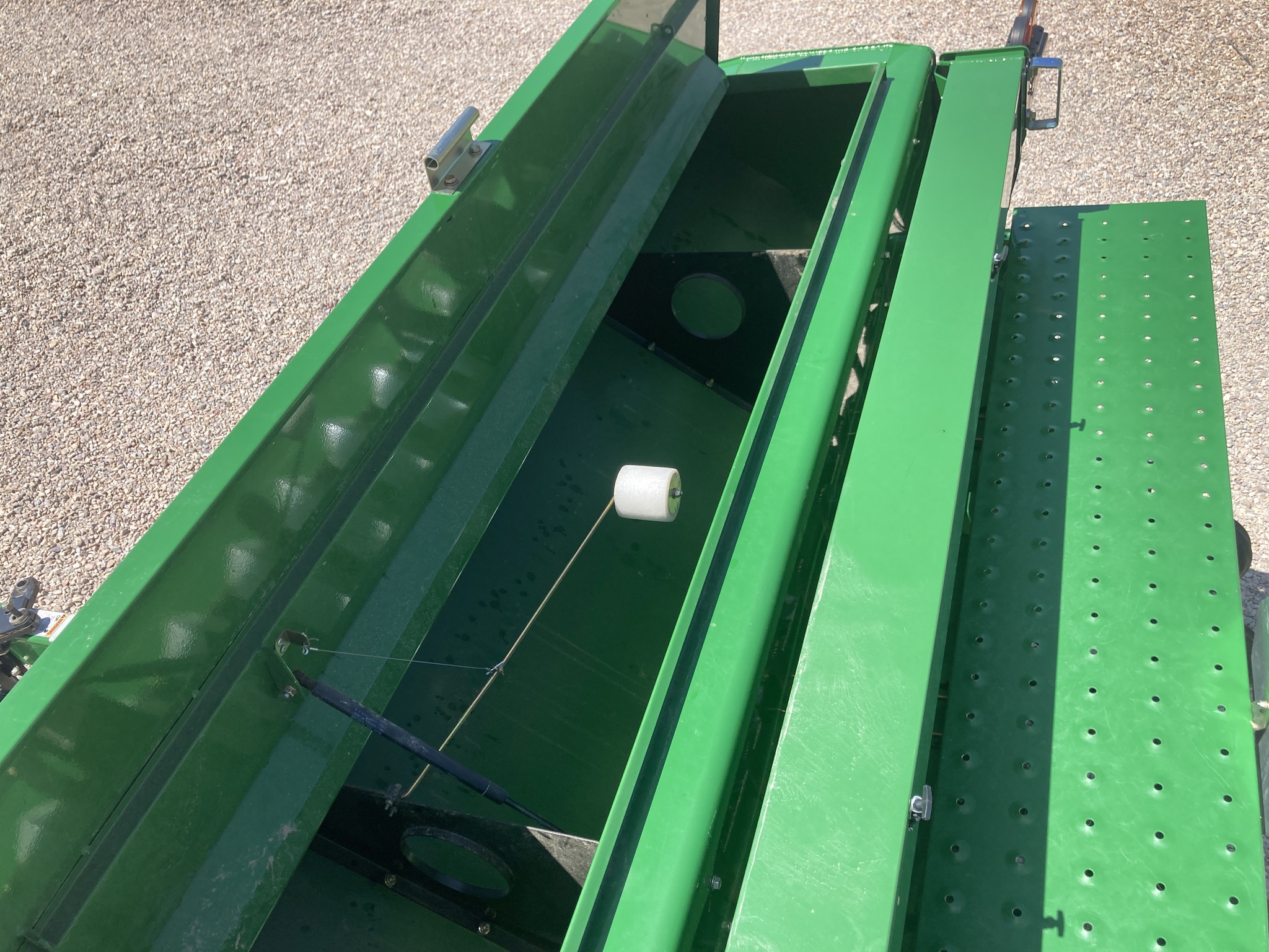 2023 Great Plains 1006NT Image 25