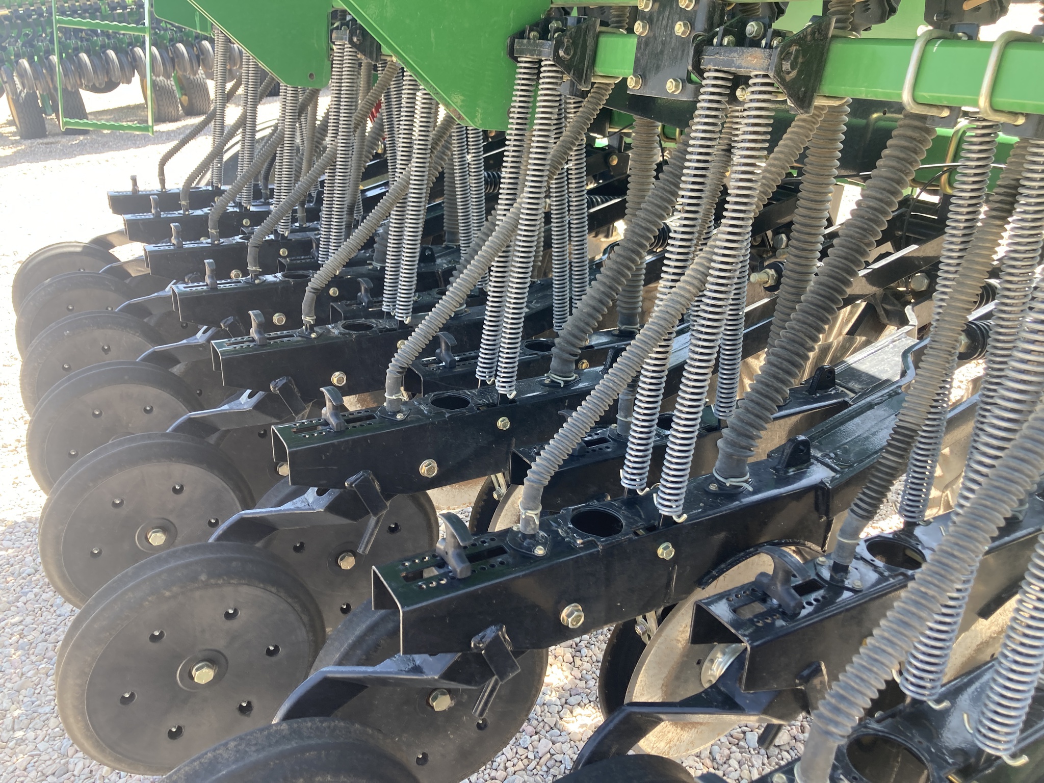 2023 Great Plains 1006NT Image 19