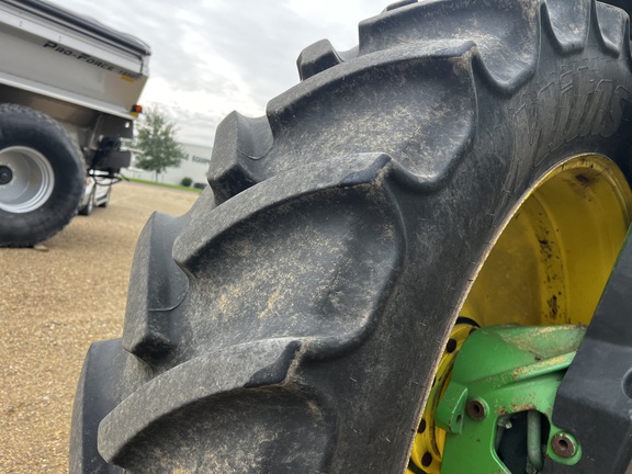 2005 John Deere 4720 - Photo13