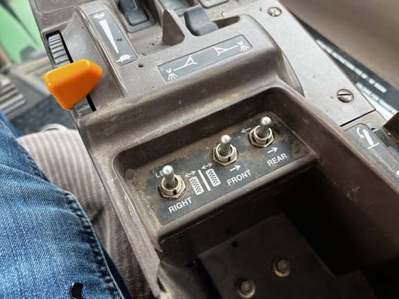 2005 John Deere 4720 - Photo45