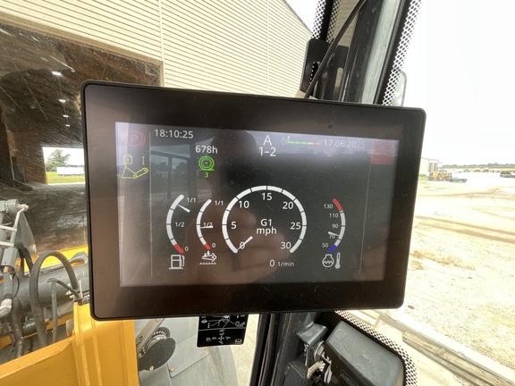 Photo of 2023 John Deere 344 P