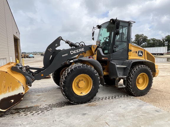 Photo of 2023 John Deere 344 P