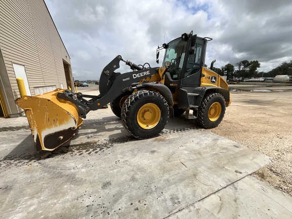 Photo of 2023 John Deere 344 P