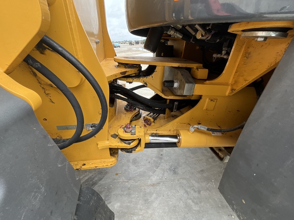 Photo of 2023 John Deere 344 P