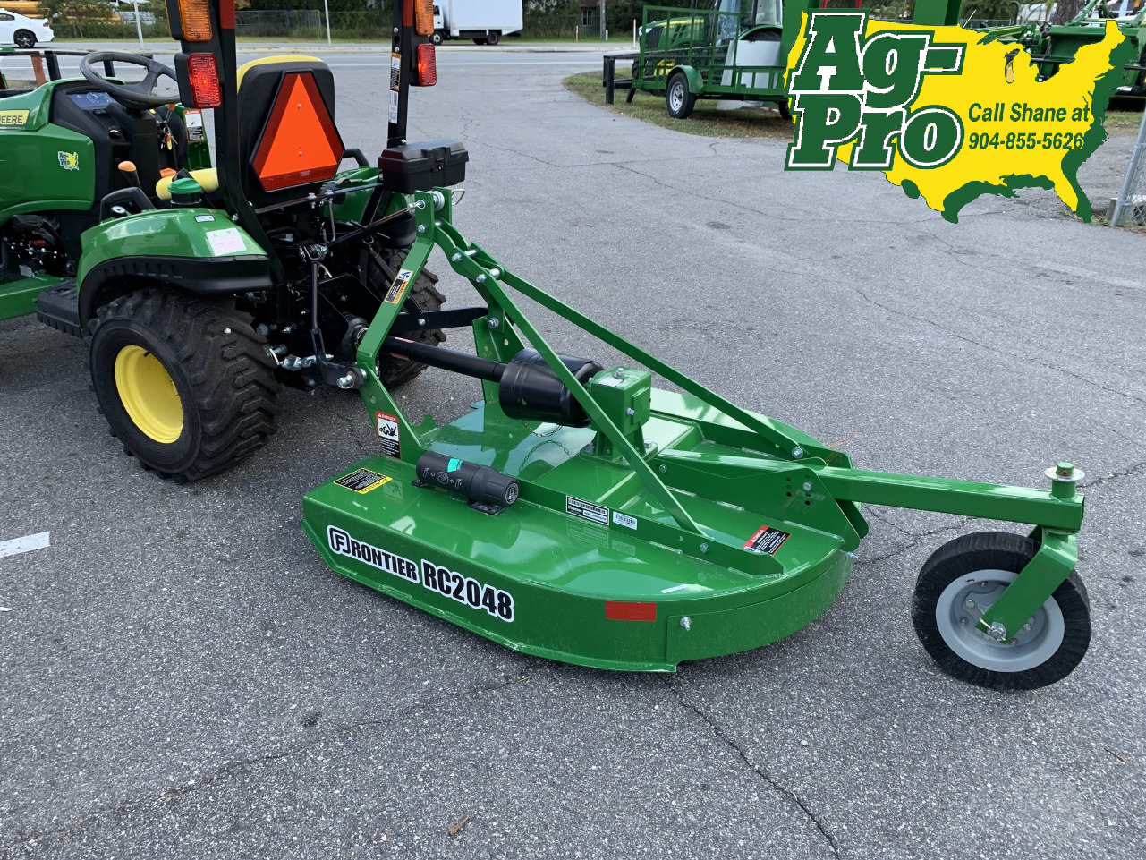 2025 John Deere 1023E Image 5