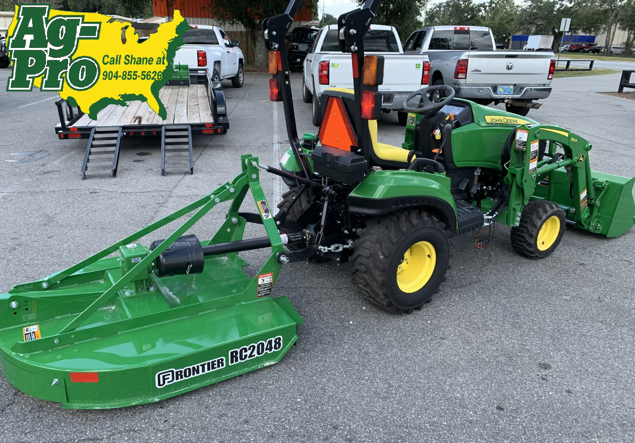 2025 John Deere 1023E Image 3