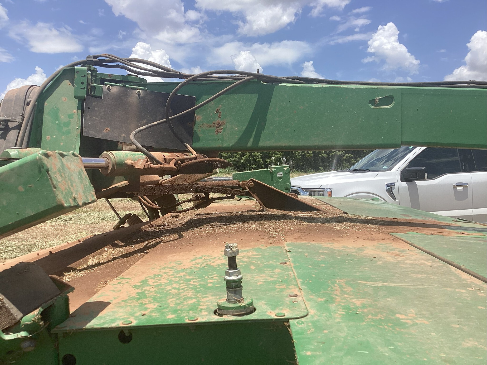 2012 John Deere 956 Image 25