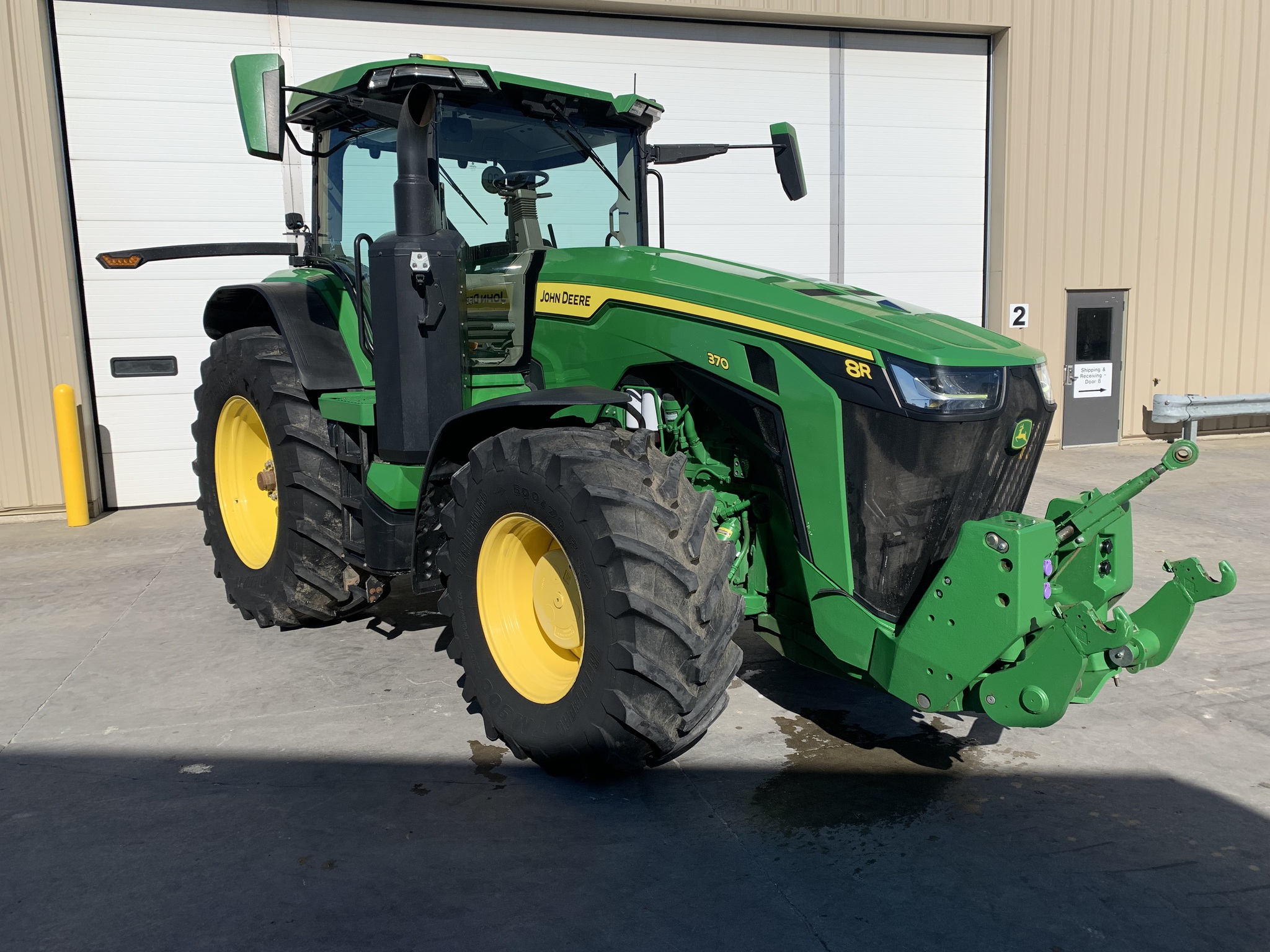2023 John Deere 8R 370 Image 1