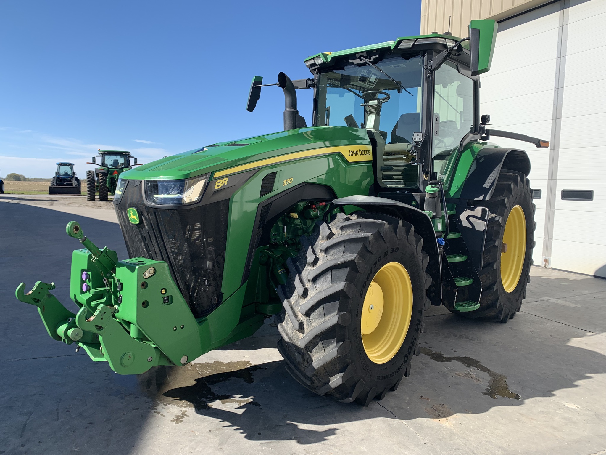 2023 John Deere 8R 370 Image 7