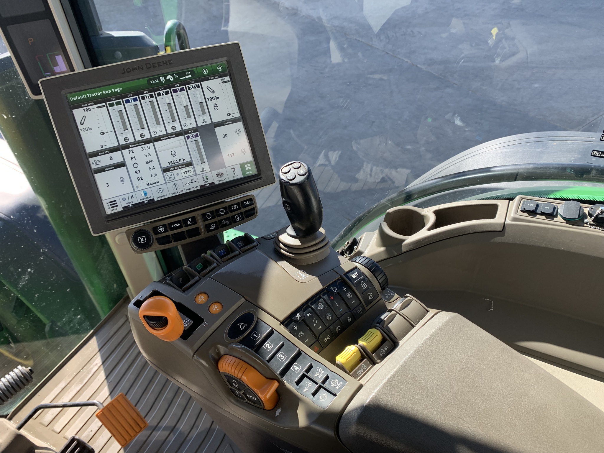 2023 John Deere 8R 370 Image 10