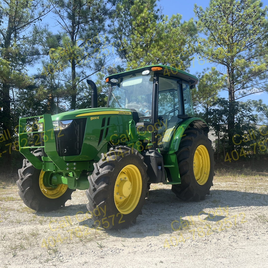 2025 John Deere 5100E Image 1