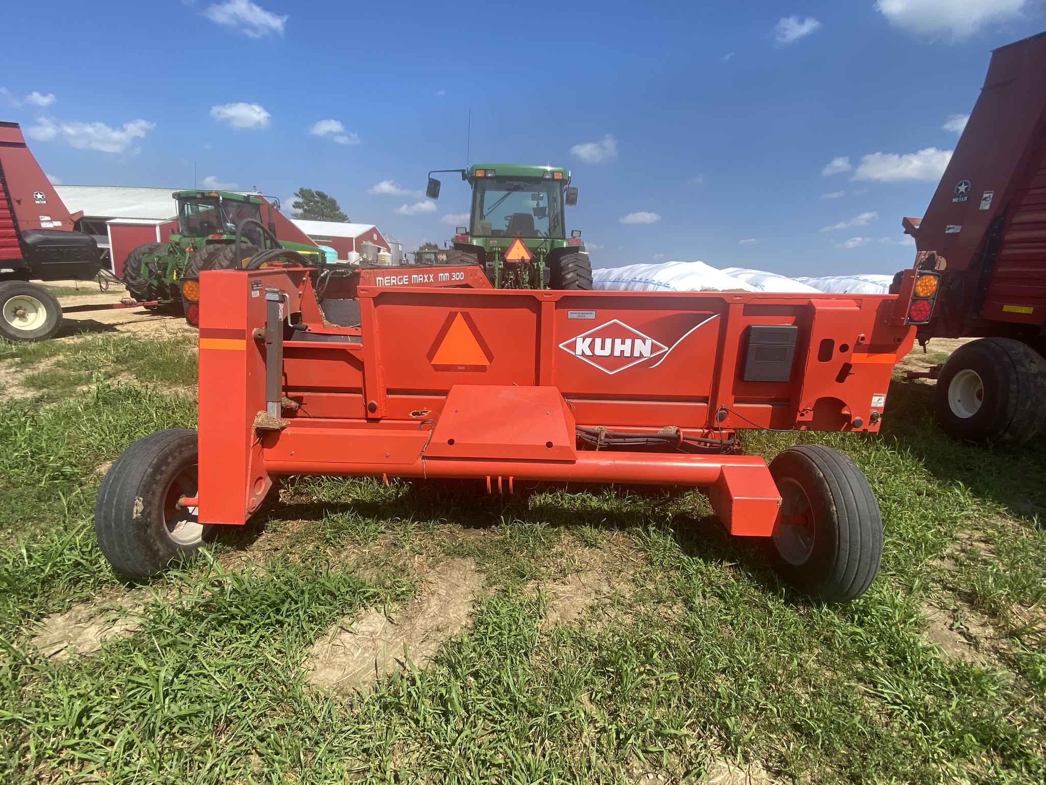 2015 Kuhn MM300 Image 3