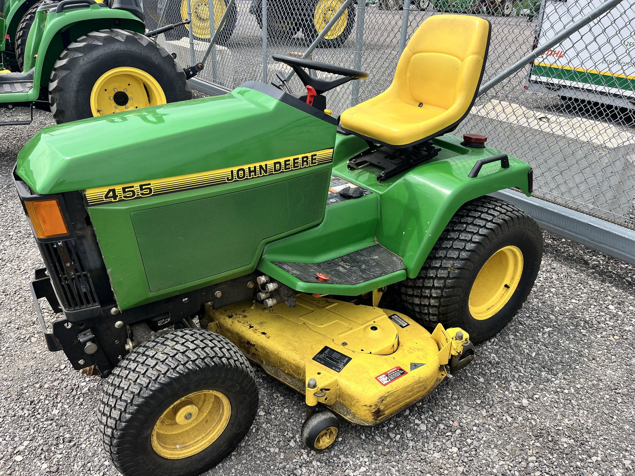 1998 John Deere 455 Image 1