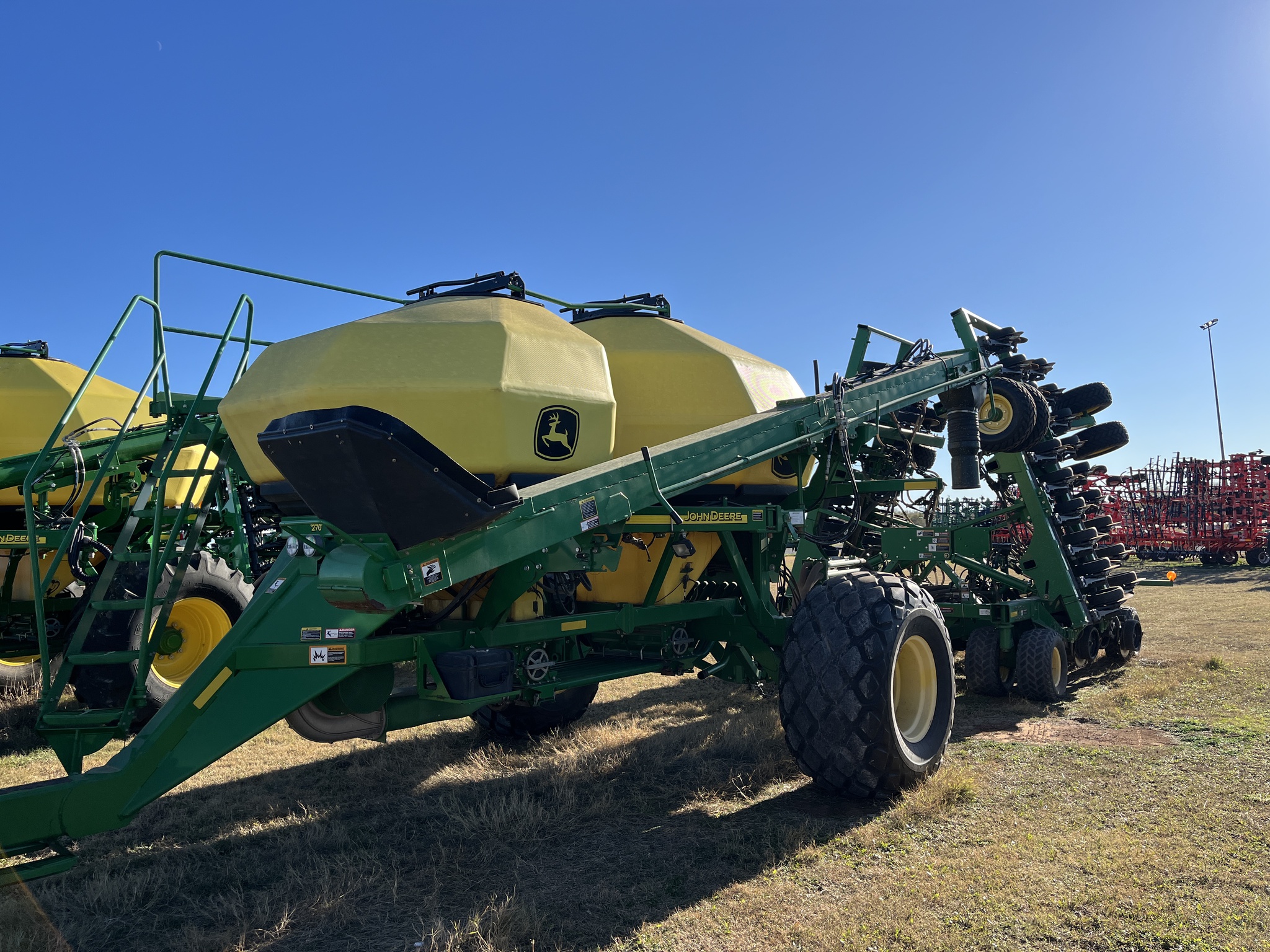 2011 John Deere 1890 Image 1