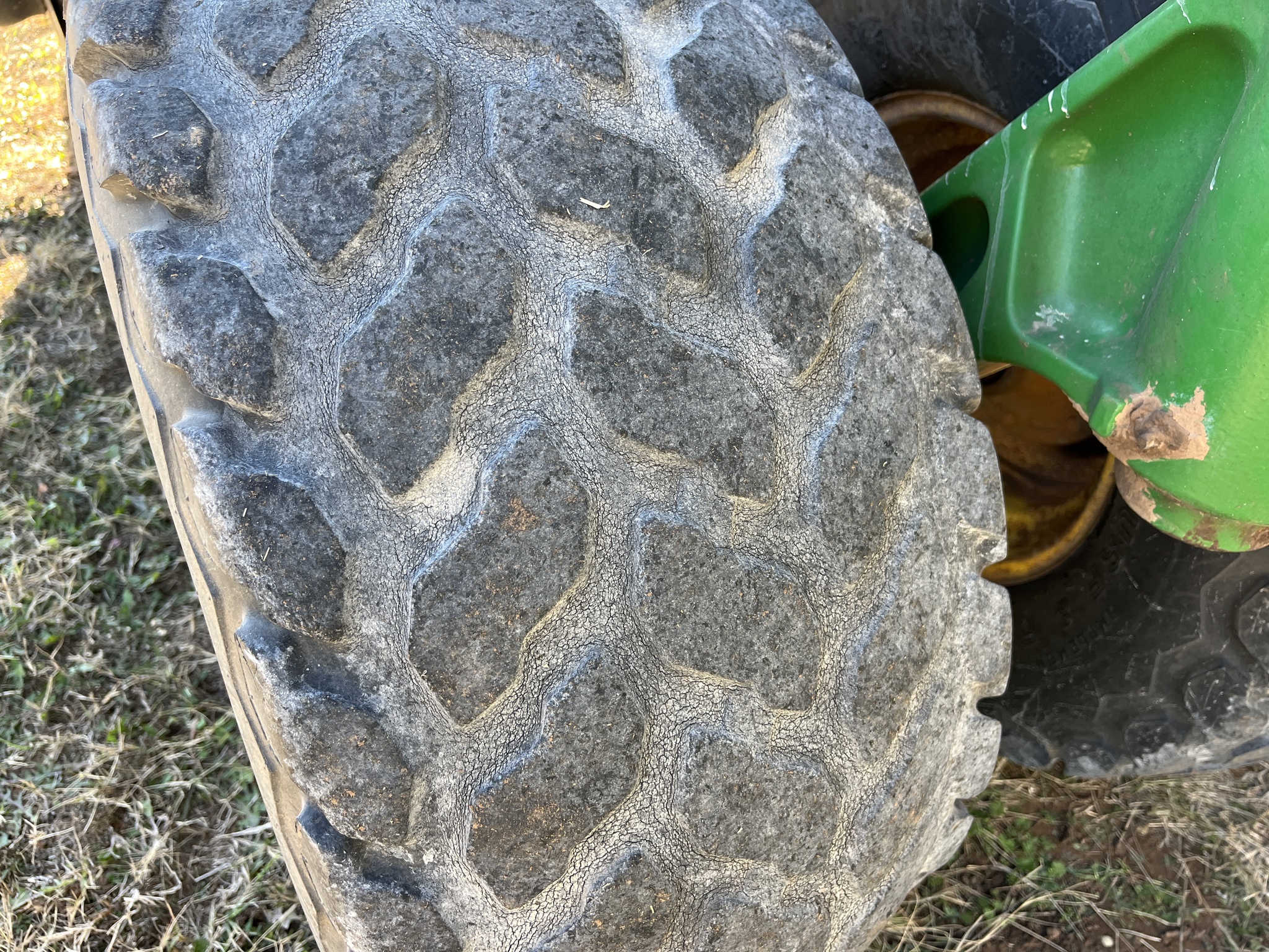 2011 John Deere 1890 Image 25