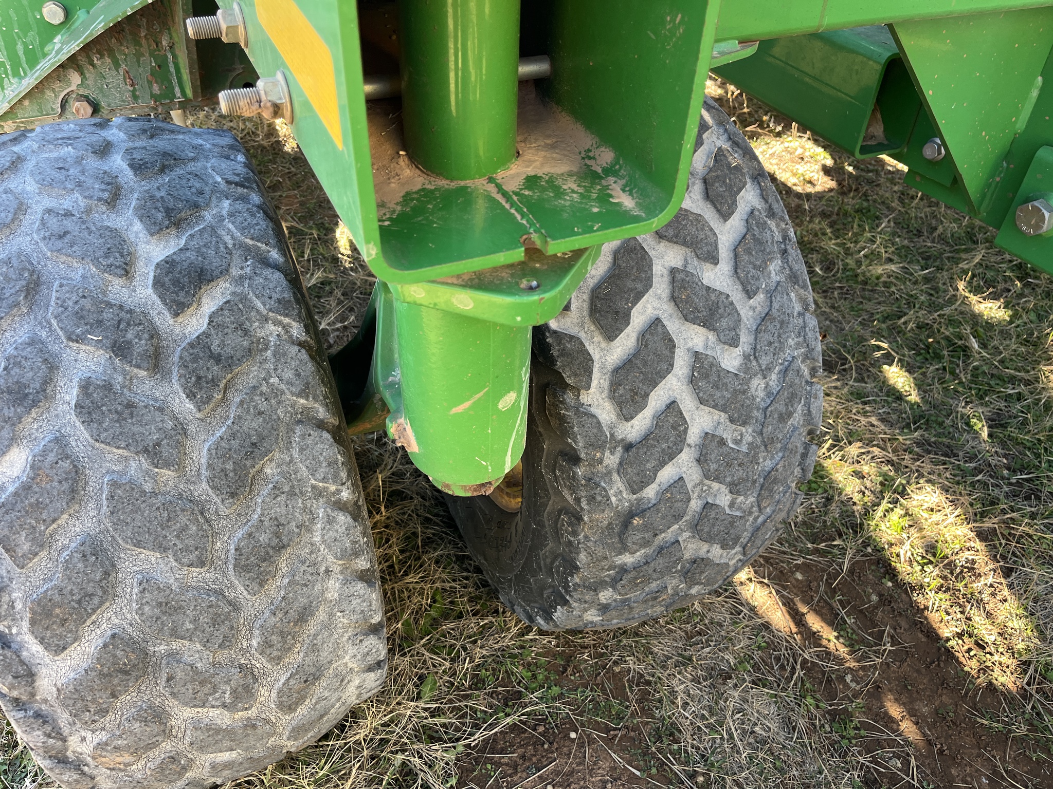 2011 John Deere 1890 Image 26