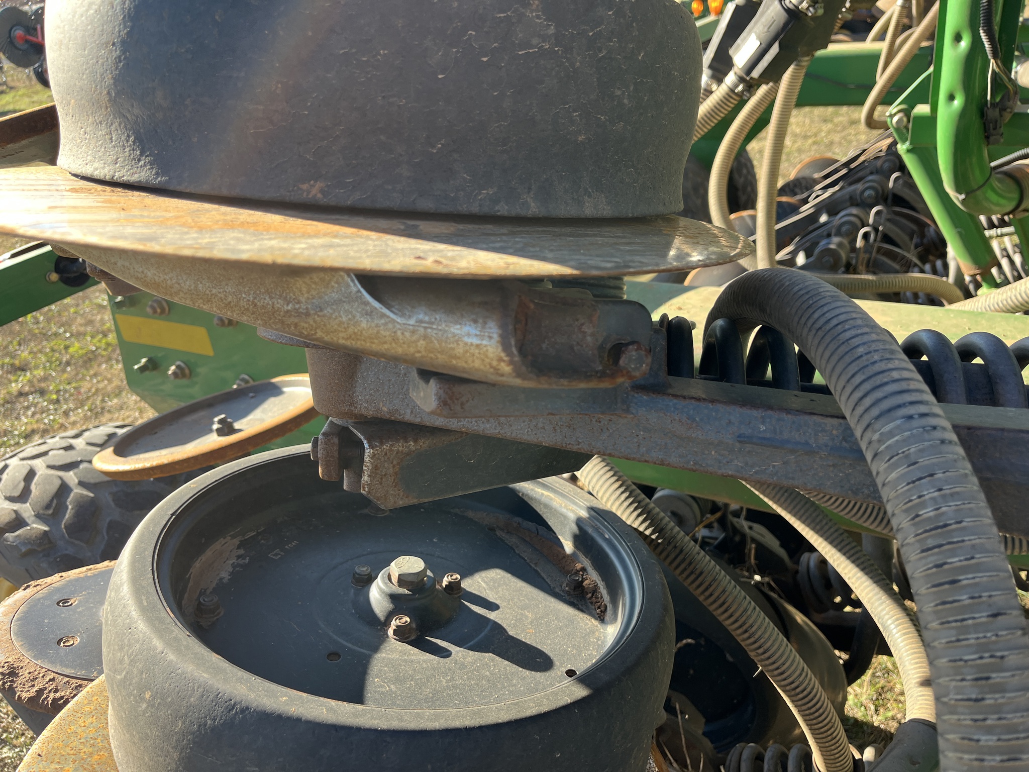 2011 John Deere 1890 Image 29