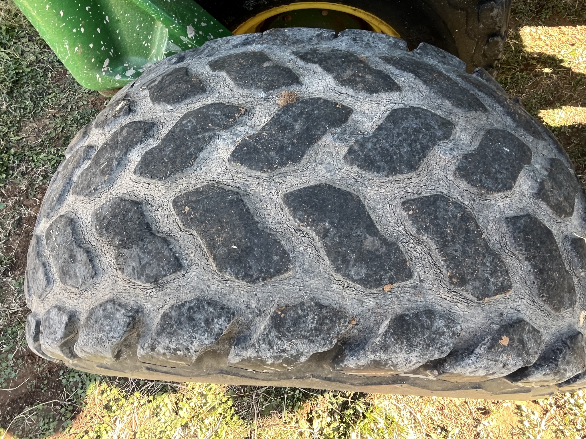 2011 John Deere 1890 Image 31