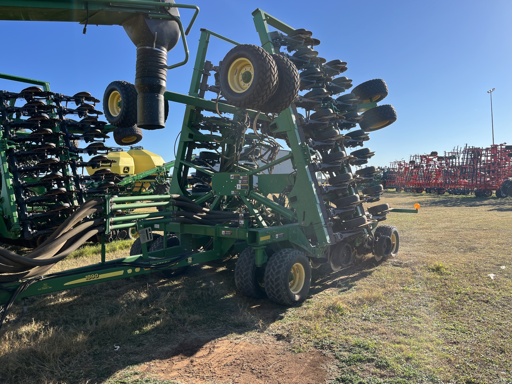 2011 John Deere 1890 Image 10