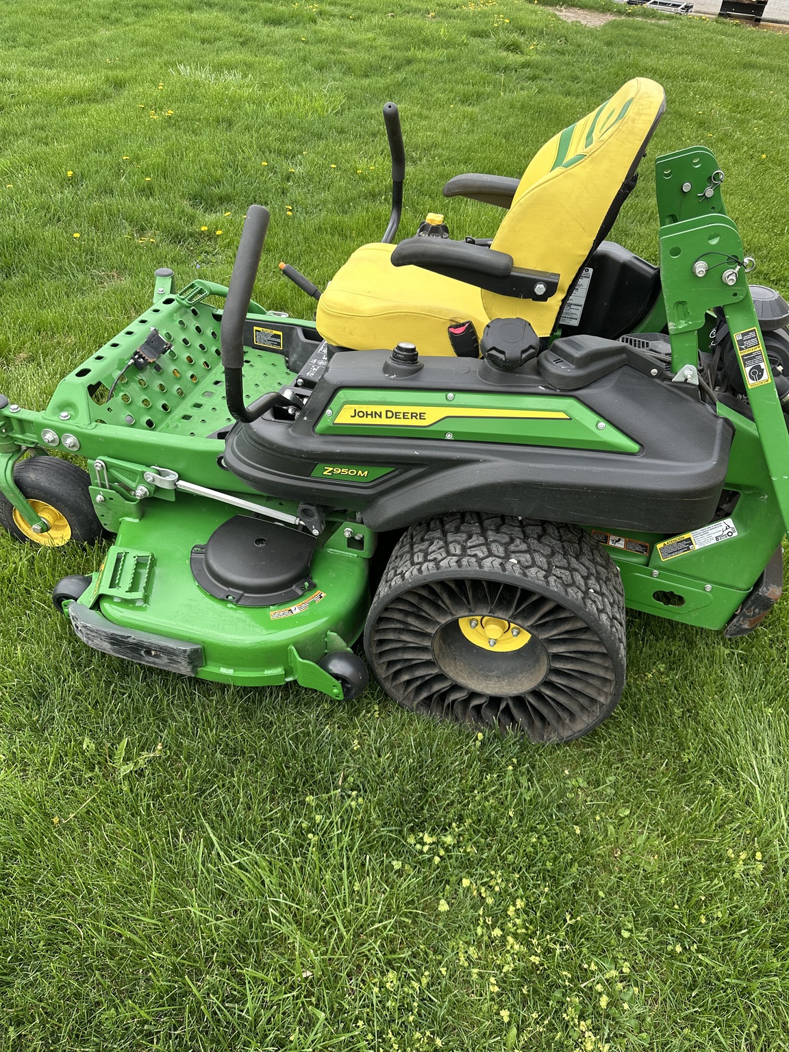 2024 John Deere Z950M Image 5